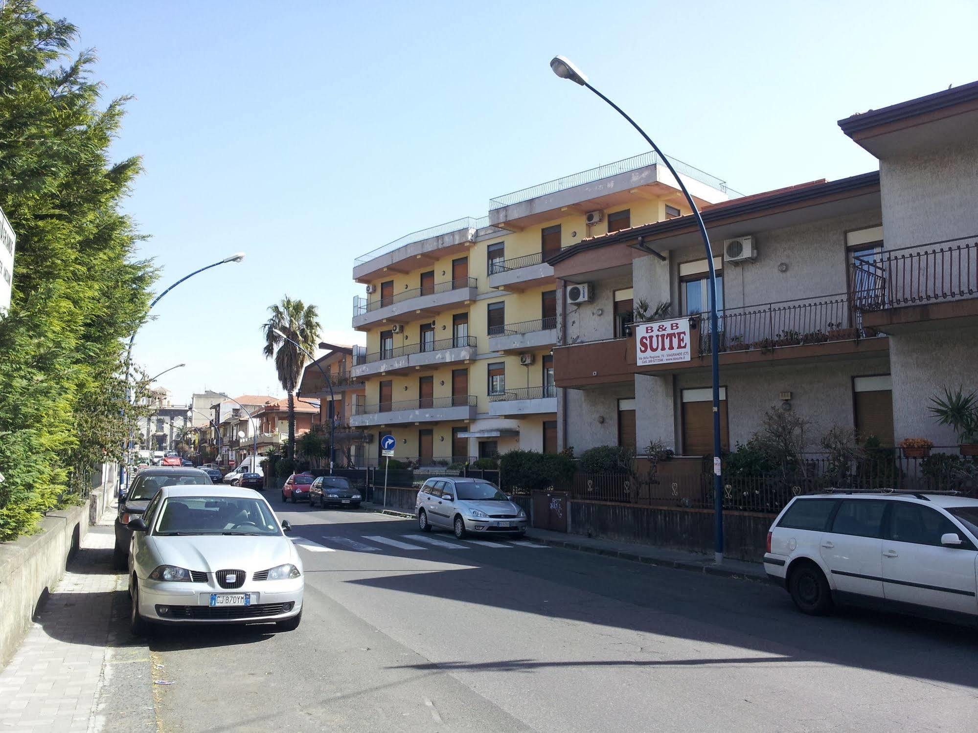 B&B Suite Viagrande Bagian luar foto